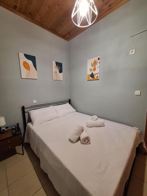 Lovely Guesthouse On The Beach Agía Ánna Extérieur photo